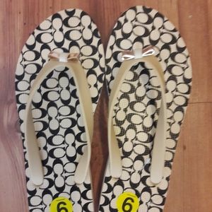 Coach Amel Gold Bow Flip Flops